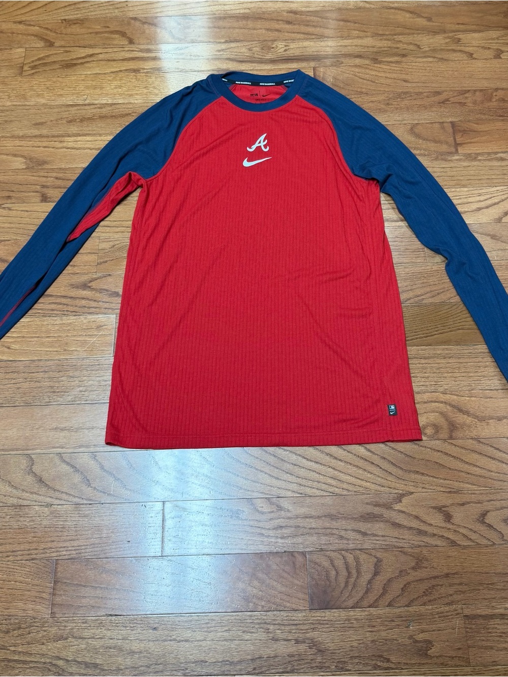 Nike Mens Dri-Fit Long Sleeved Crew Neck Tee Red/Blue Atlanta Braves MLB Size XL